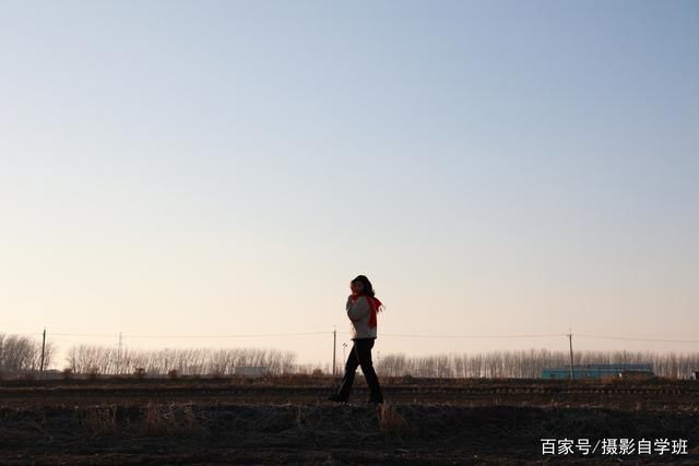 农村荒野地，怎么拍出好看人像照片，摄影参数和修图全...-2.jpg